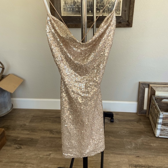 Windsor Dresses & Skirts - Sequin party dress